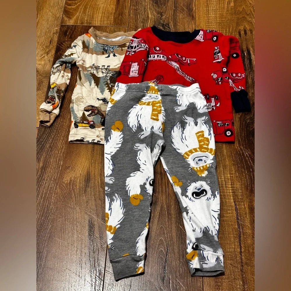18 months pajama bundle